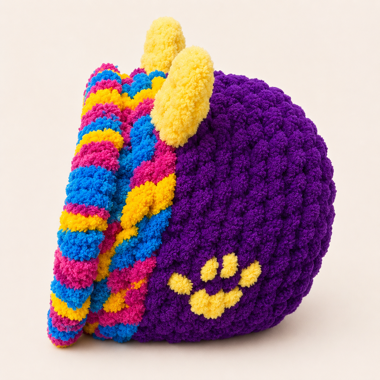 Luxury Handmade Chunky Knit Cat Cave Bed with Pom-Pom Toy